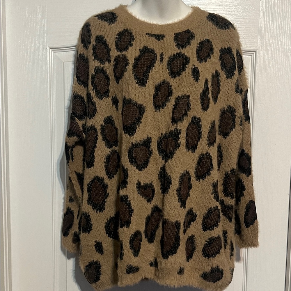 Fuzzy Leopard Print Crewneck Sweater - Brown size M